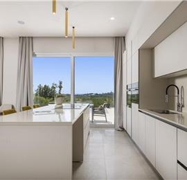 Luxury 4-Bedroom Villa with generous sized Infinity Pool near Buje, Istria. Sleeps 8